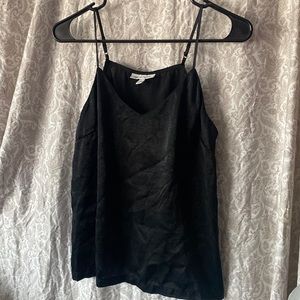 Black prologue skinny strap that is ajustable